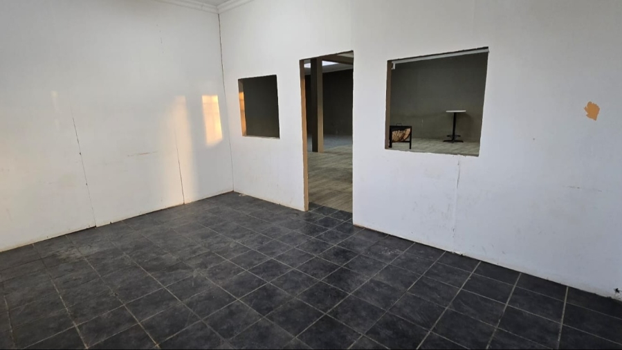 Commercial Property for Sale in Koffiefontein Free State